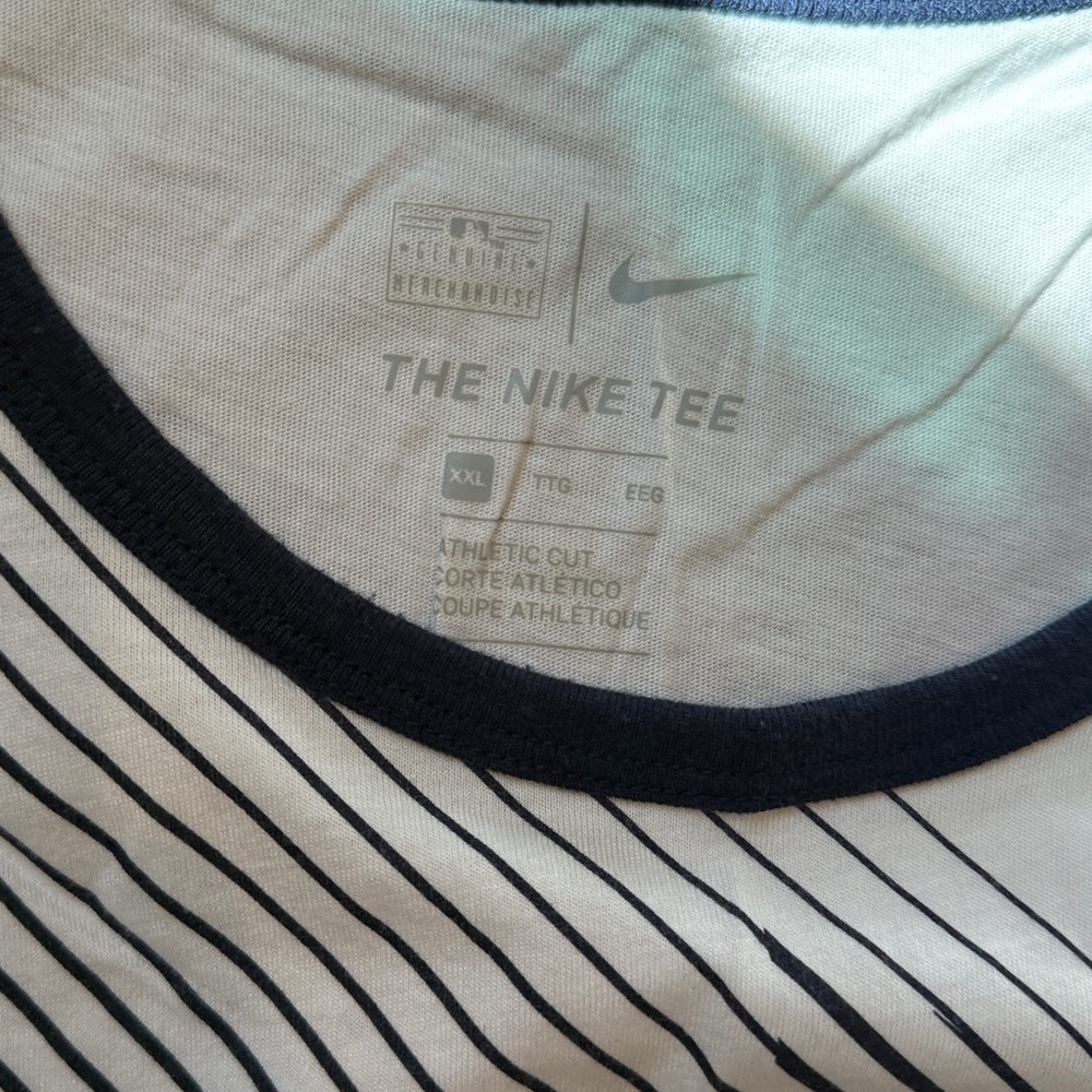 Nike White & Navy Gradient Stripe Tank Top - Picture 4 of 5